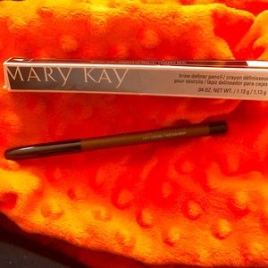 🐶Mary Kay brow defined pencil soft auburn